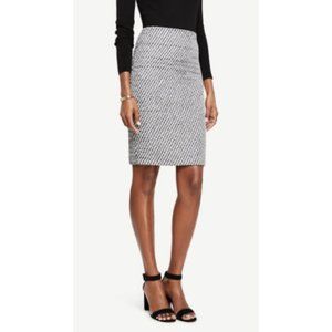 ANN TAYLOR NWT Black & White Sparkle Eyelash Tweed Pencil Skirt Size 4 #0350